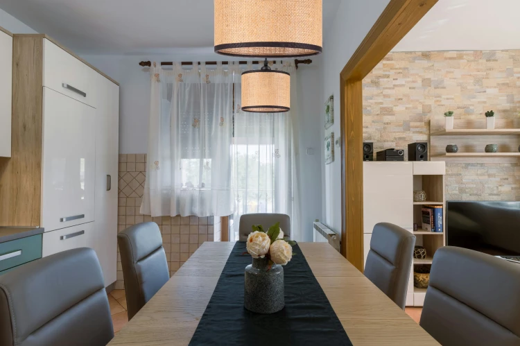Lampa Tornado AM1 juta-czarny f8.jpg
